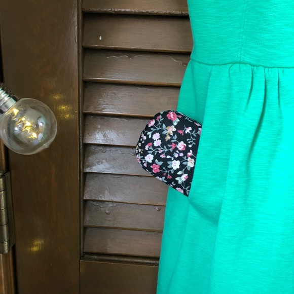 J CREW Green Sleeveless Skater Dress W/ Pockets - Picture 2 of 7